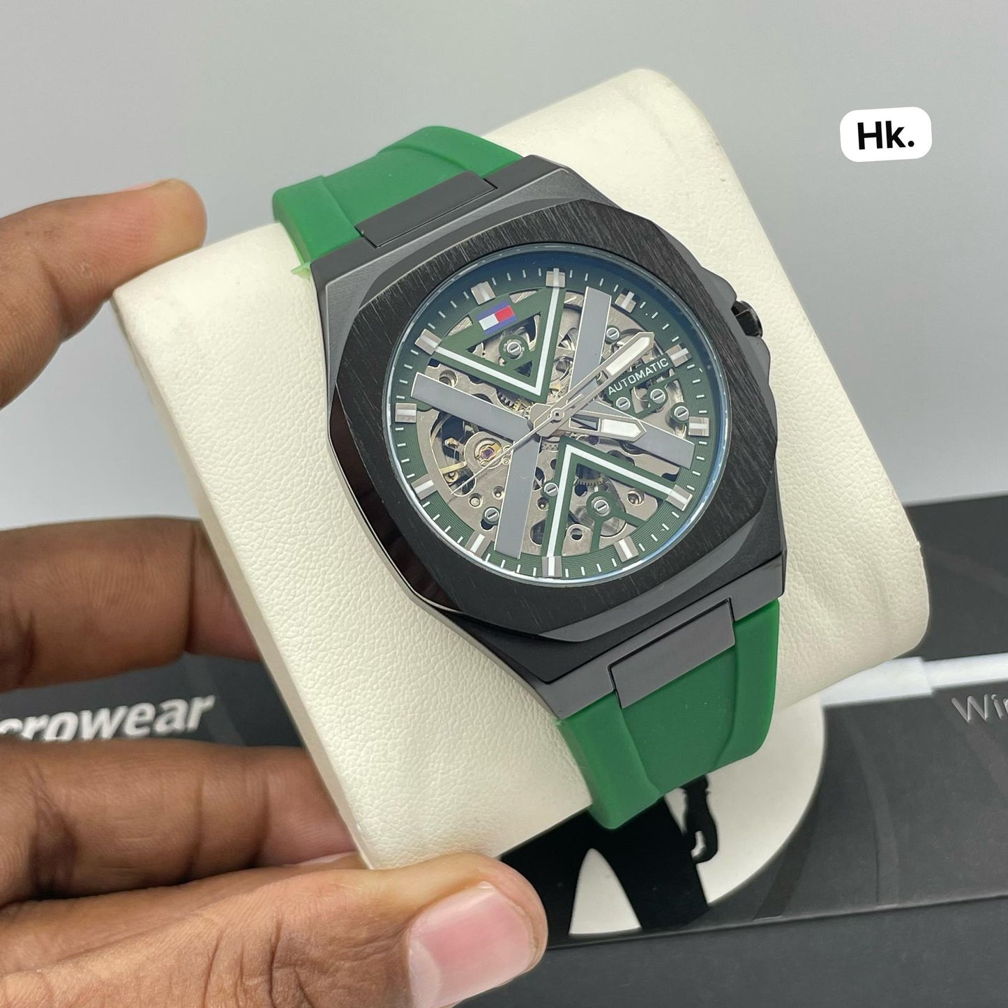 Tommy Hilfiger – Modern Automatic