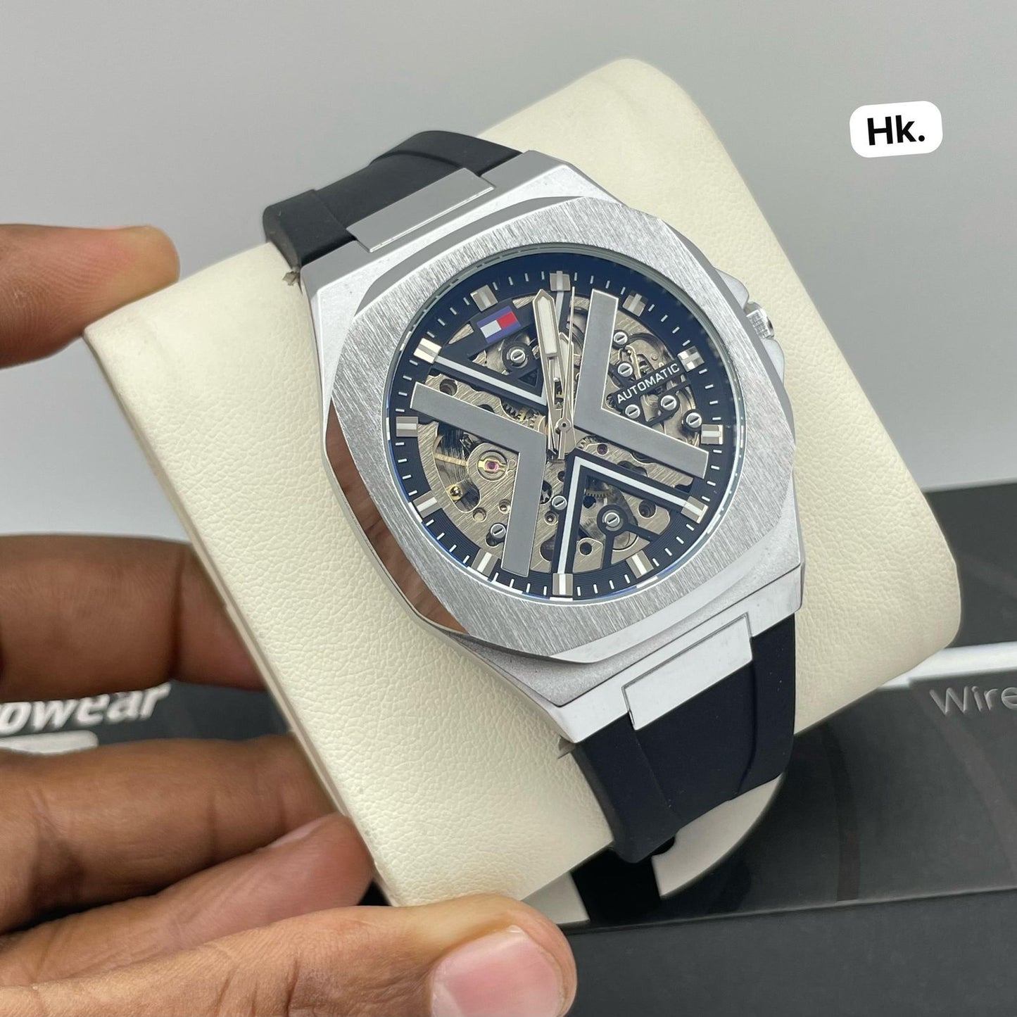 Tommy Hilfiger – Modern Automatic